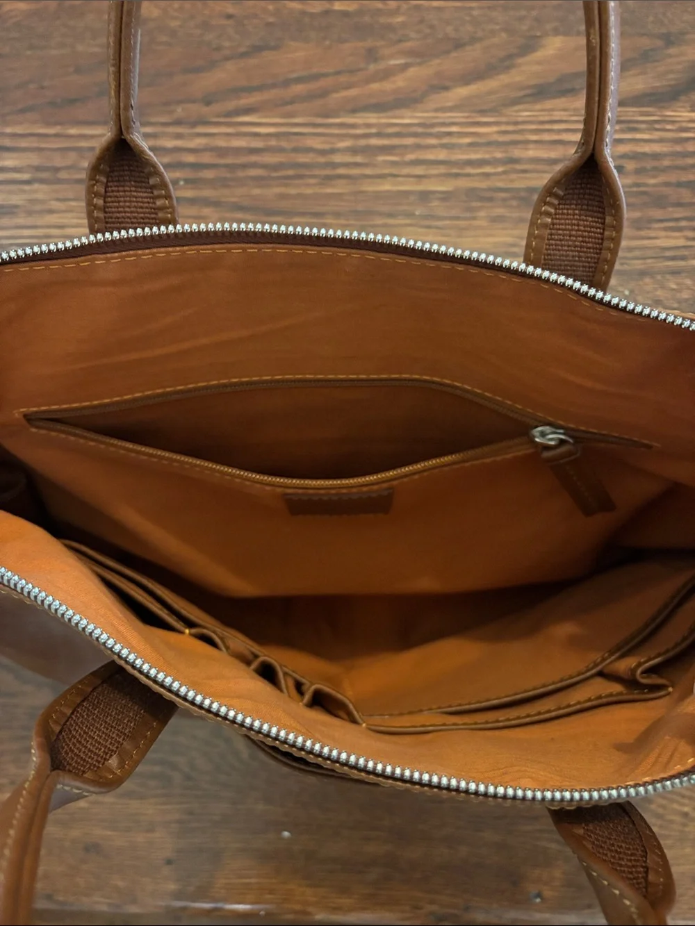 Men's Leather Duffel Bag in Tan - Classic Travel Tote